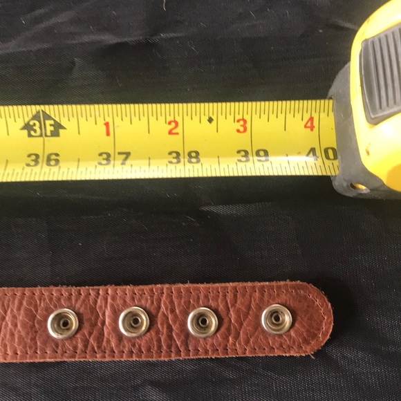 Leather studded belt - Picture 4 of 4